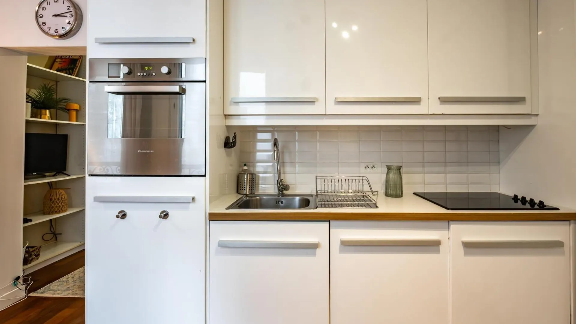 Charming Apartment In Heart Of פריז