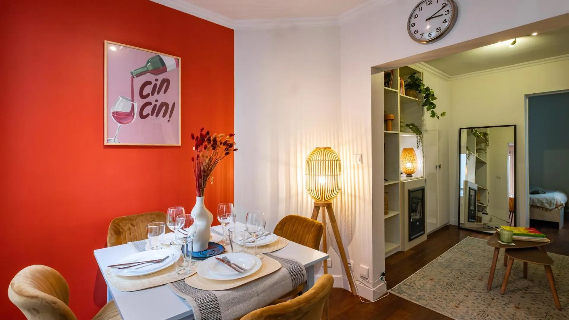 Charming Apartment In Heart Of Paris